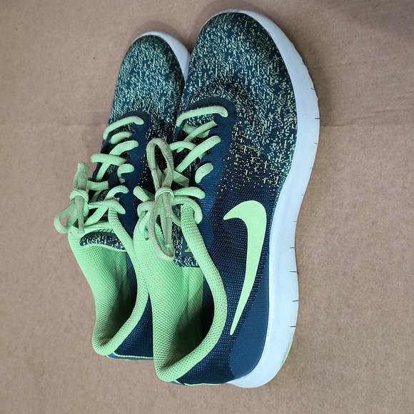 Nike Flex Contact shoes size 5.5Y, color: lime green, blue - Picture 3 of 8